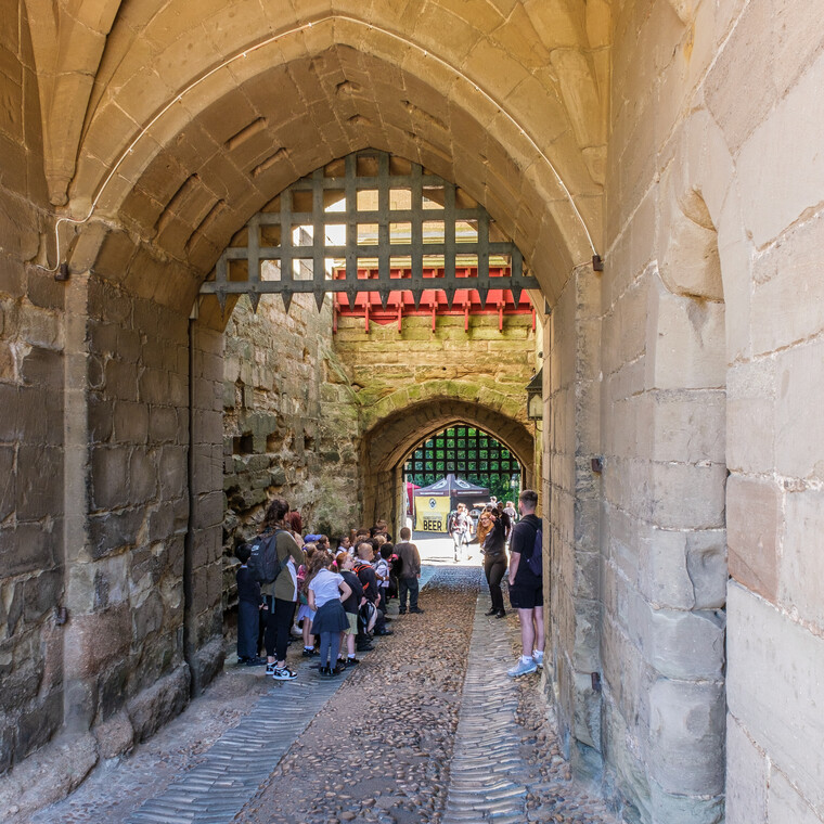 UK May '22 - The Castle (Warwick) 002.jpg